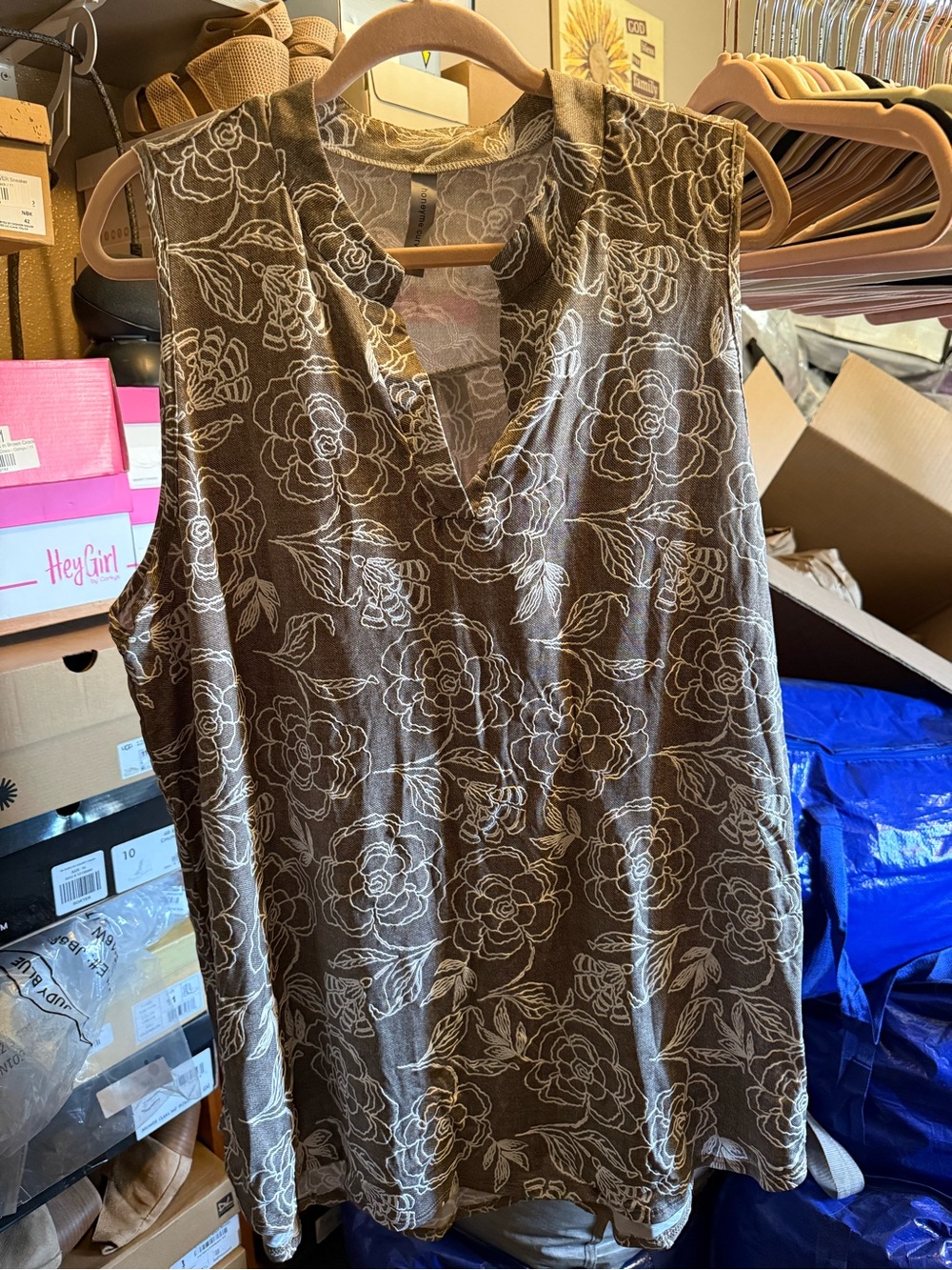 Honeyme Curvy Brown and Cream Floral V-Neck Top